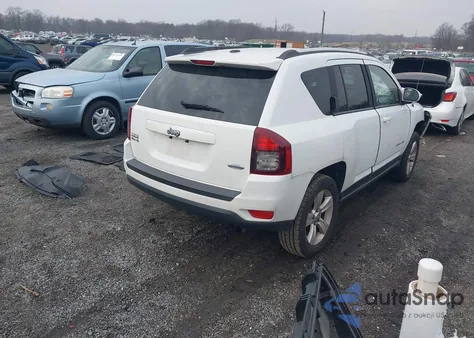 2014 Jeep Compass Latitude из США, поврежденный, VIN 1C4NJDEB7ED688681